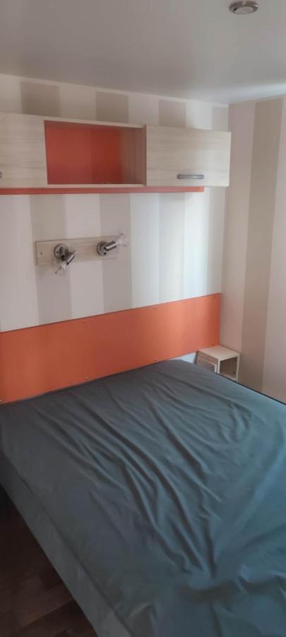 Mobil Home 630 Camping L'Europe ヴィック・ラ・ガルディオル エクステリア 写真